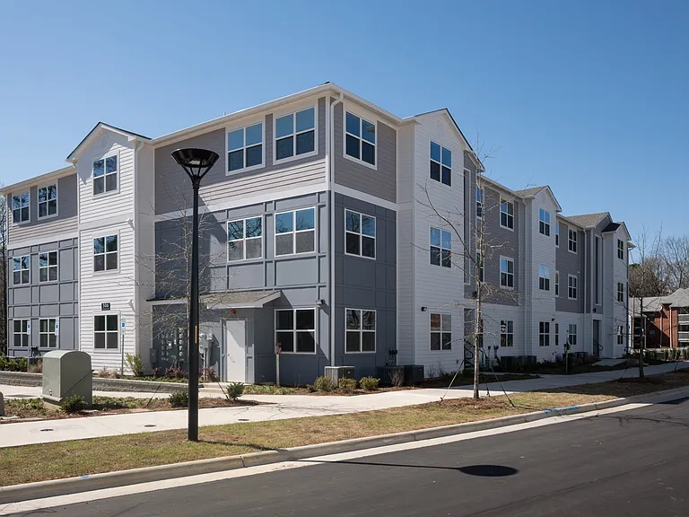 Wallace Park, An Alexan Community — Photo 20