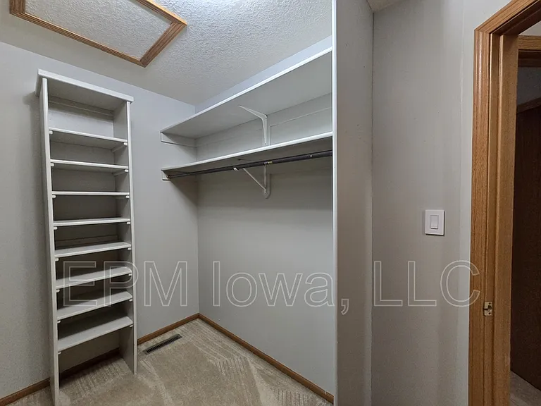 4710 Donald Dr — Photo 51
