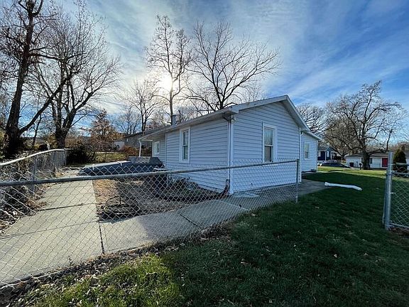 5th image of 801 S Logan Ave