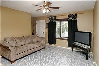 3rd image of 337 Viking Dr