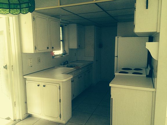 5th image of 2312 Van Buren St APT 8