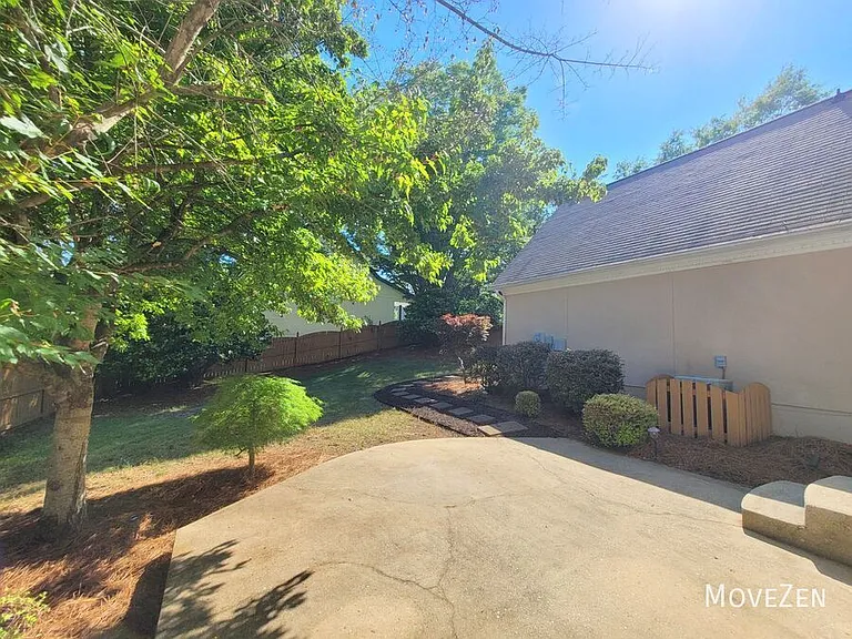 2400 Tweedmore Ct — Photo 36