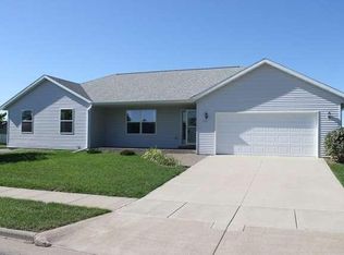 900 Packer Dr, Holmen, WI 54636