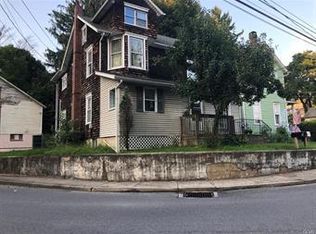 412 Chestnut St, Slatington, PA 18080