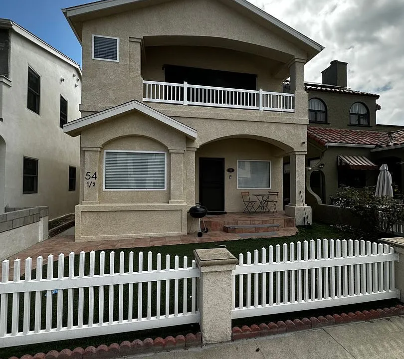 54 Pomona Ave