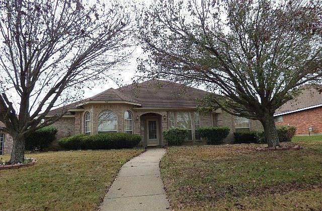 1st image of 512 Saddle Head Dr