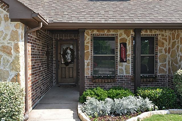 1st image of 214 Shepherds Ln