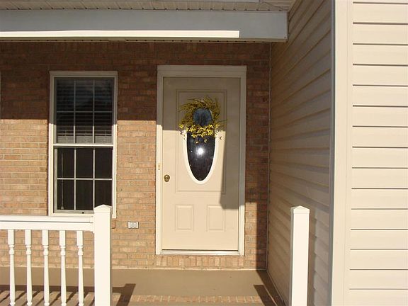 3rd image of 7700 Kathleen Ct