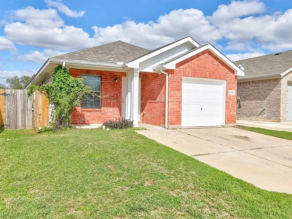 6140 River Pointe Dr