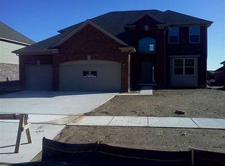 16114 Moore Park, Macomb, MI 48044