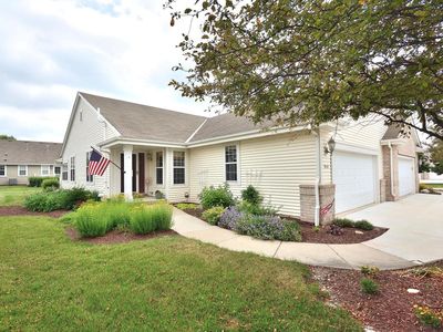 615 Ravenwood COURT #A, Waterford, WI, 53185