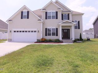 2236 Birch Hollow Dr, Winterville, NC 28590