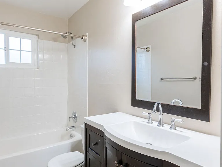 Deodar Townhomes — Photo 29