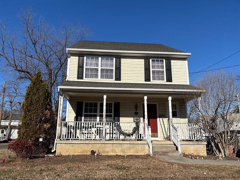 1st image of 103 E Washington St