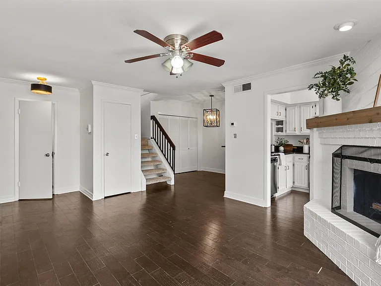 3100 Fairfield Ave #12A — Photo 5