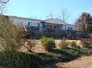 169 Mel Ln, Jonesville, NC 28642