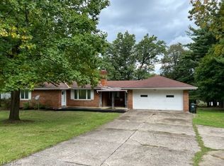 2140 W Sprague Rd, Cleveland, OH 44134