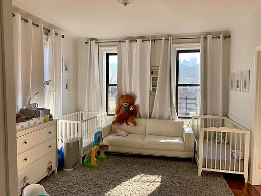 Rented by Vass Stevens Group | media 27