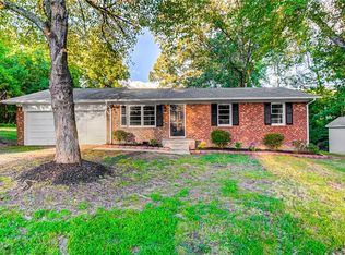 2205 Cardinal Dr, Jamestown, NC 27282