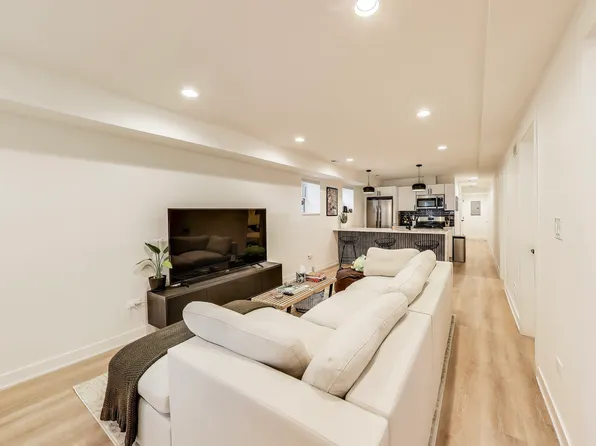 2619 N Kimball Ave #G, Chicago, IL 60647