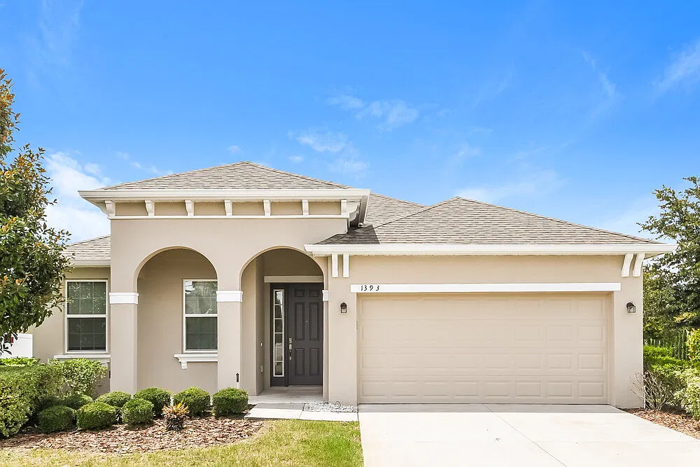 3 bed, 2.0 bath, 2011 sqft, $3,530 — Photo 1