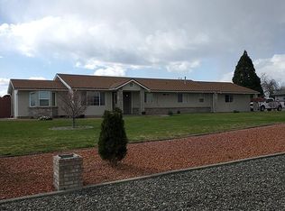 20 Flagstone Ln, Sunnyside, WA 98944