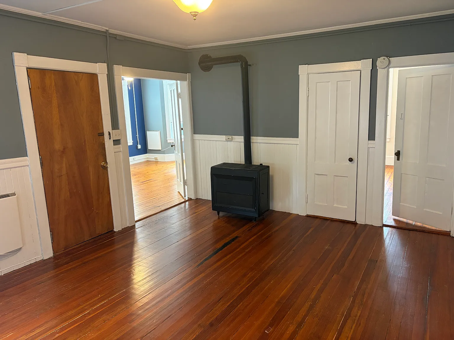 2 bed, $1,400 — Photo 4