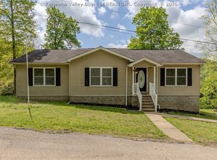 40 Wildberry Dr, Charleston, WV 25312