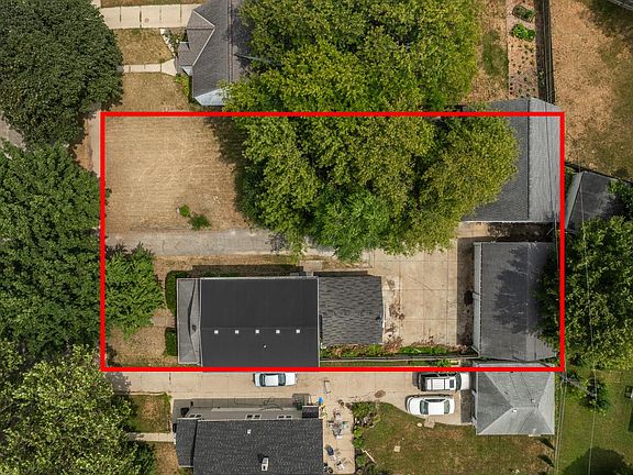 2nd image of 1331 E Saveland AVENUE