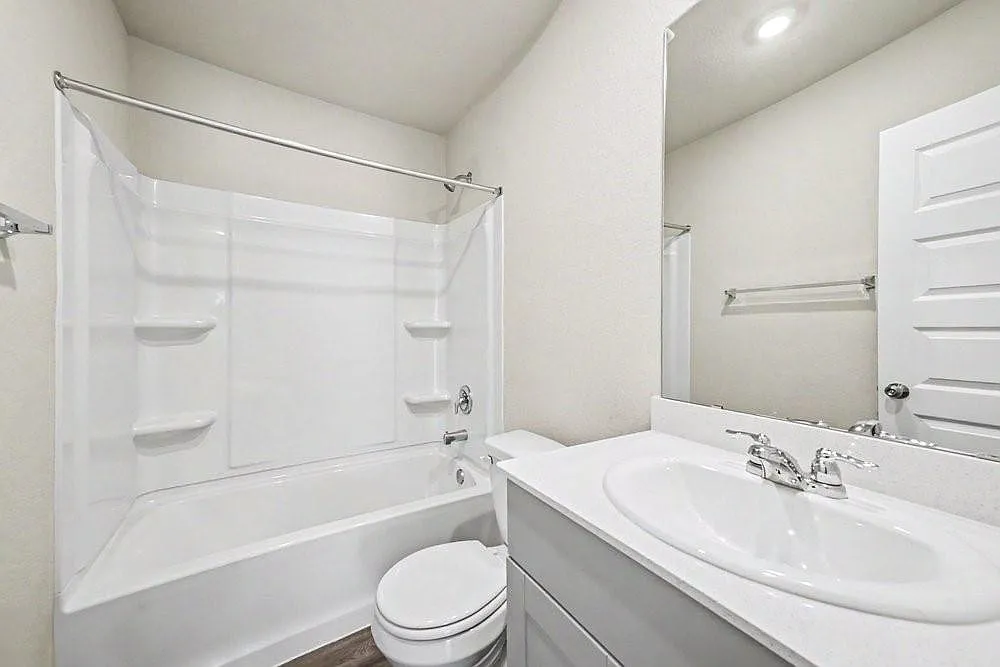 3 bed, 2.0 bath, $1,975 — Photo 3