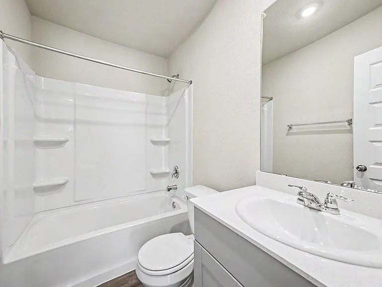 260 Gallant Front Trl — Photo 3