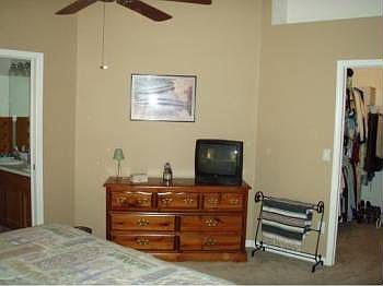 3rd image of 7342 Newhall Pass Ln