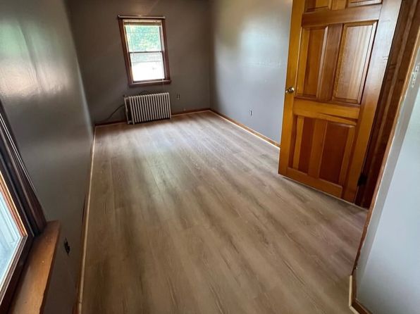 409 2nd Ave #2