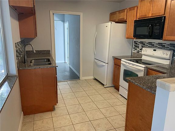 3rd image of 8697 San Pablo Ave