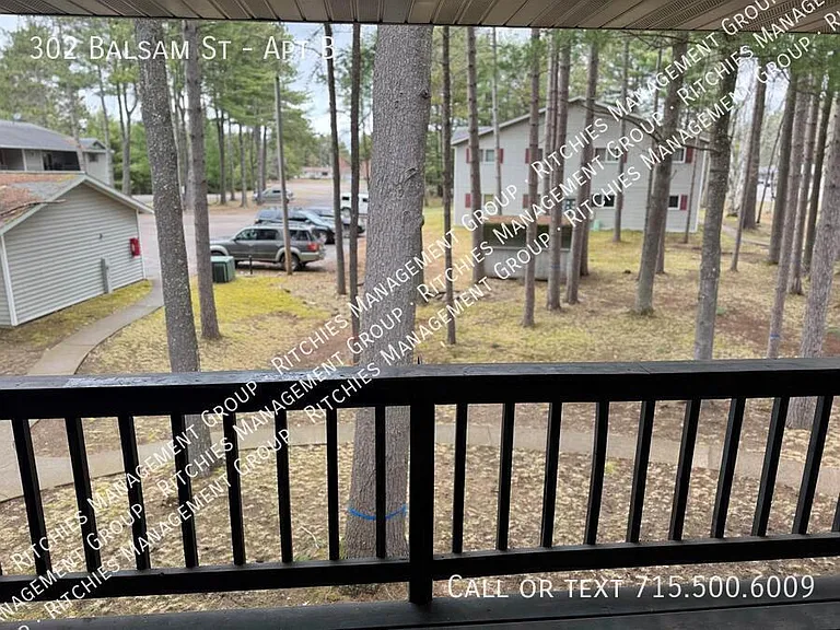 302 Balsam St #B — Photo 5