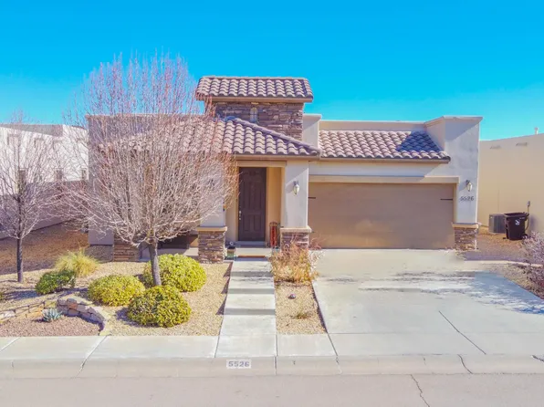 5526 Grove Dr, Sunland Park, NM 88063