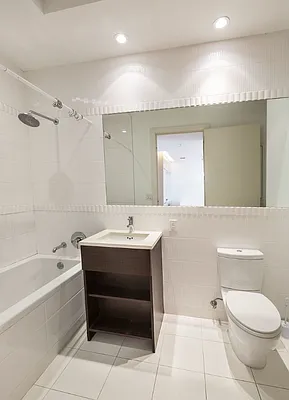 Rented by Loom Group | media 37