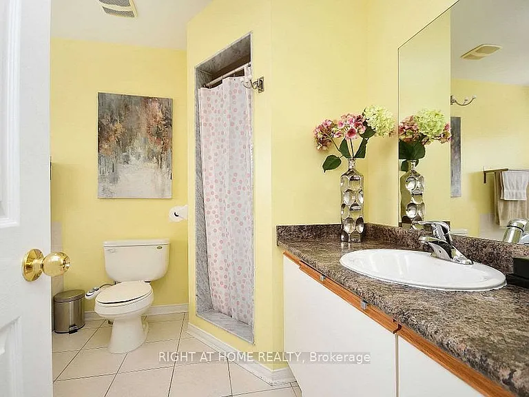 33 Schooner Dr #UPPER — Photo 18