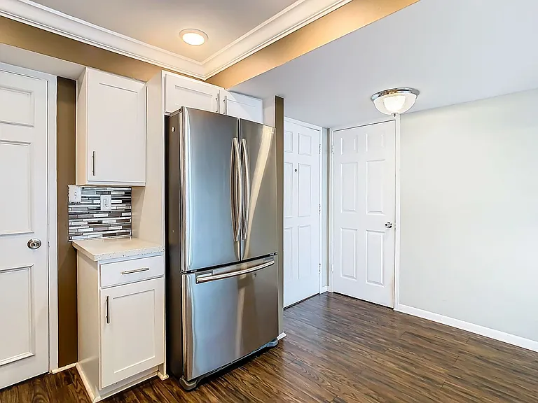 7400 Sun Island Dr #503 — Photo 14