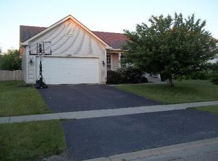 223 Saratoga Ln, Romeoville, IL 60446