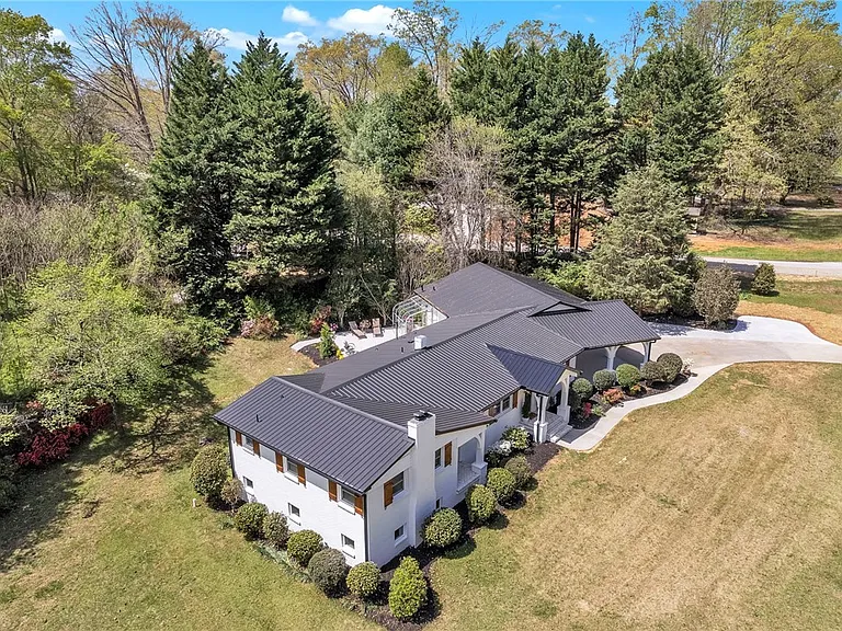 405 Playground Rd — Photo 34