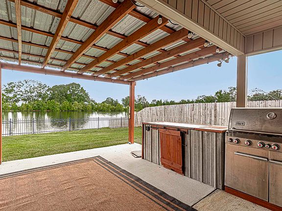 5th image of 42277 Palmstone Ave