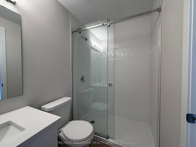 2370 Tenth Line Rd #302 — Photo 21