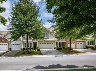 8324 Brookings Dr, Charlotte, NC 28269