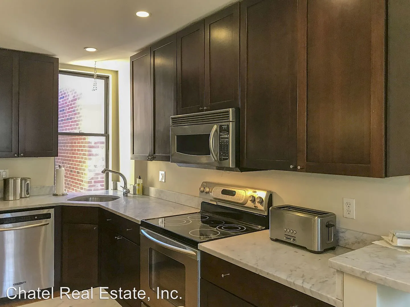 1620 Corcoran St NW APT E photo 1