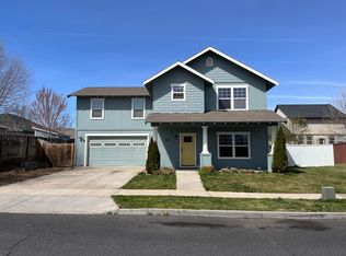 353 NW 23rd St, Redmond, OR 97756