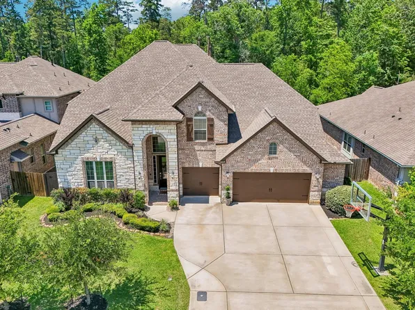 1700 Graystone Hills Dr, Conroe, TX 77304