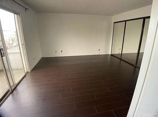 941 Elm Ave APT 17, Long Beach, CA