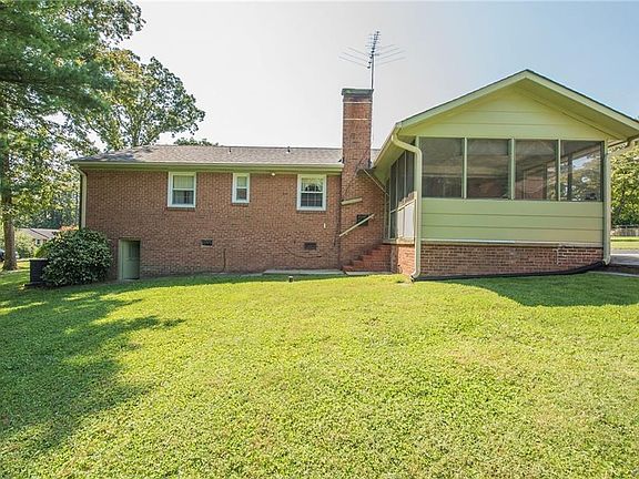 4th image of 5425 S Rock Spring Dr