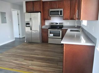 6221 Eastlawn St, Oakland, CA 94621